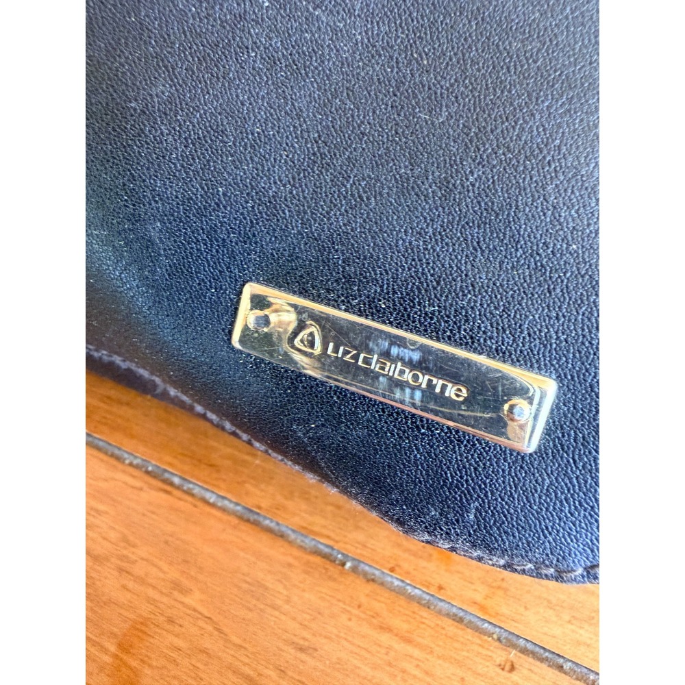 Liz Claiborne Black Faux Leather Small Shoulder Bag Baguette Purse Gold Logo - Picture 4 of 11